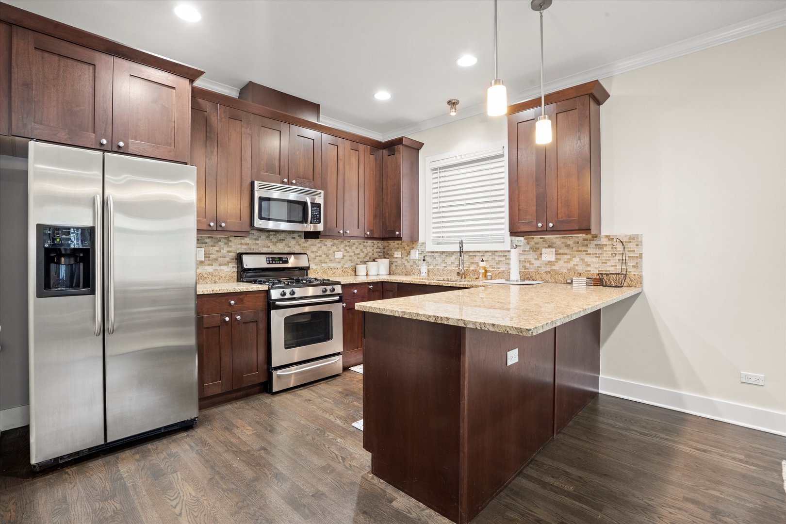 1511 W Walton Street Unit: 1