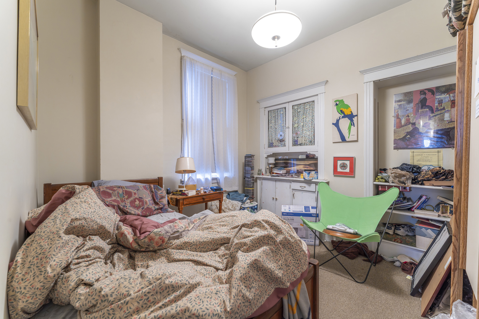 2438 N Burling Street