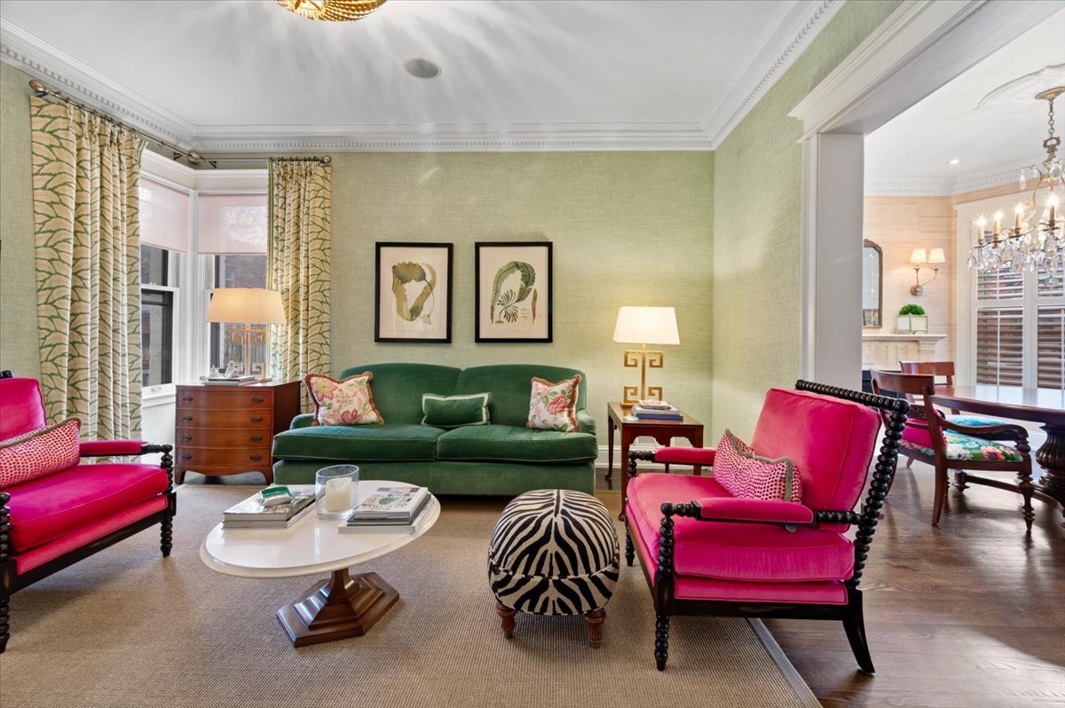 837 W Junior Terrace