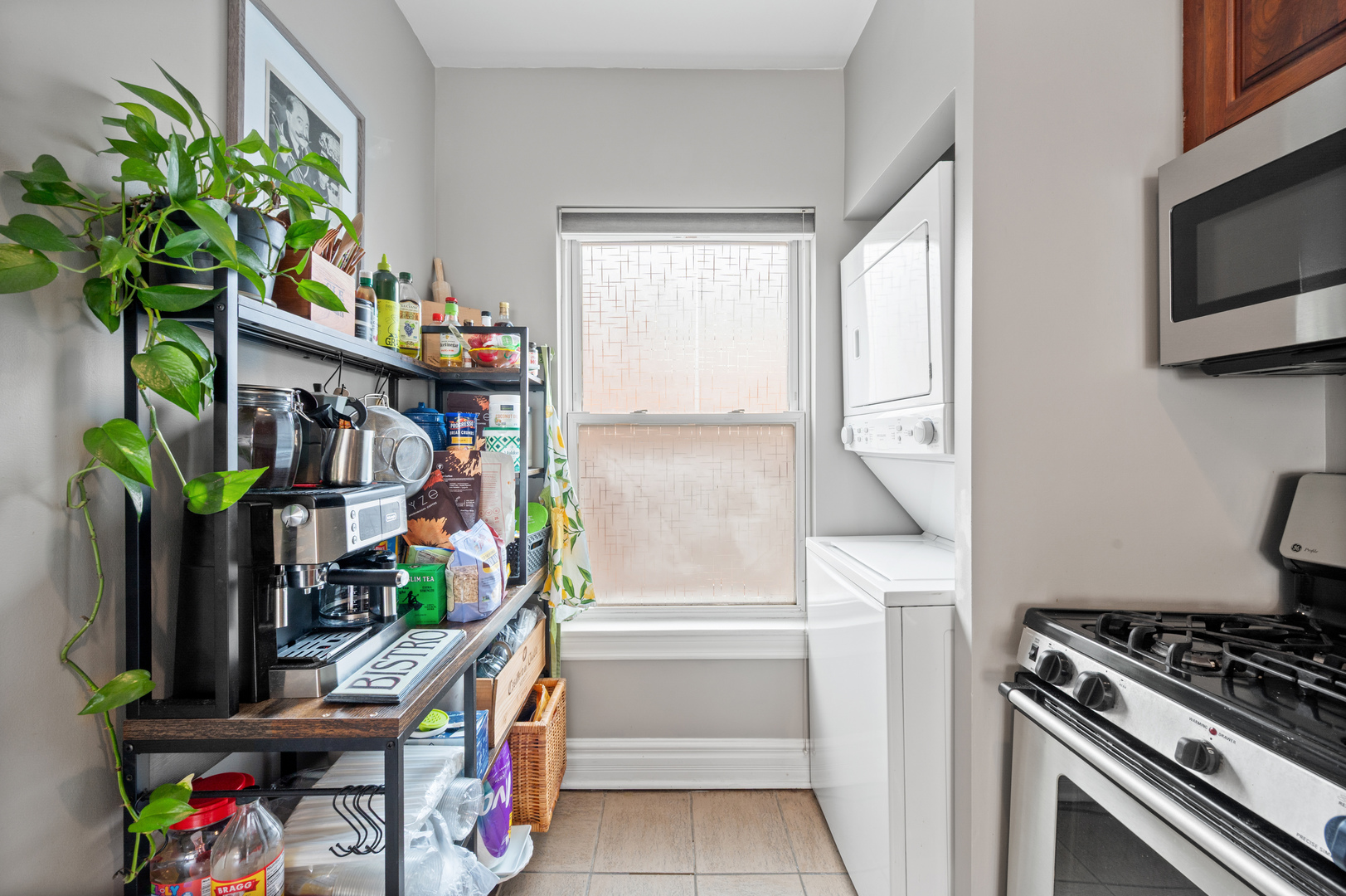 4209 N Keystone Avenue Unit: 2W