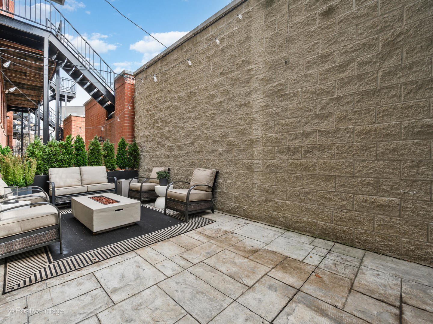 1711 N Sheffield Avenue Unit: 1