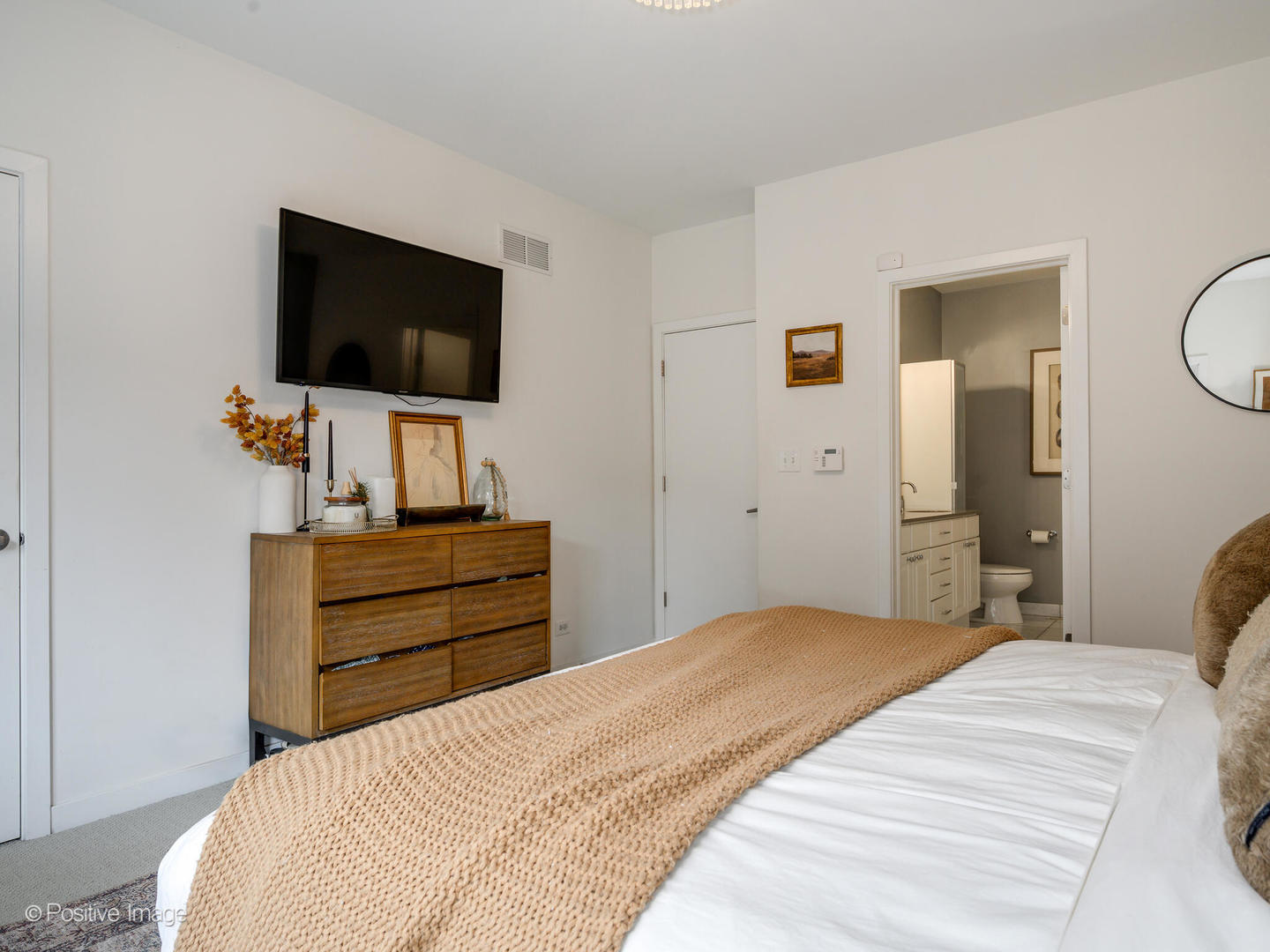 1711 N Sheffield Avenue Unit: 1