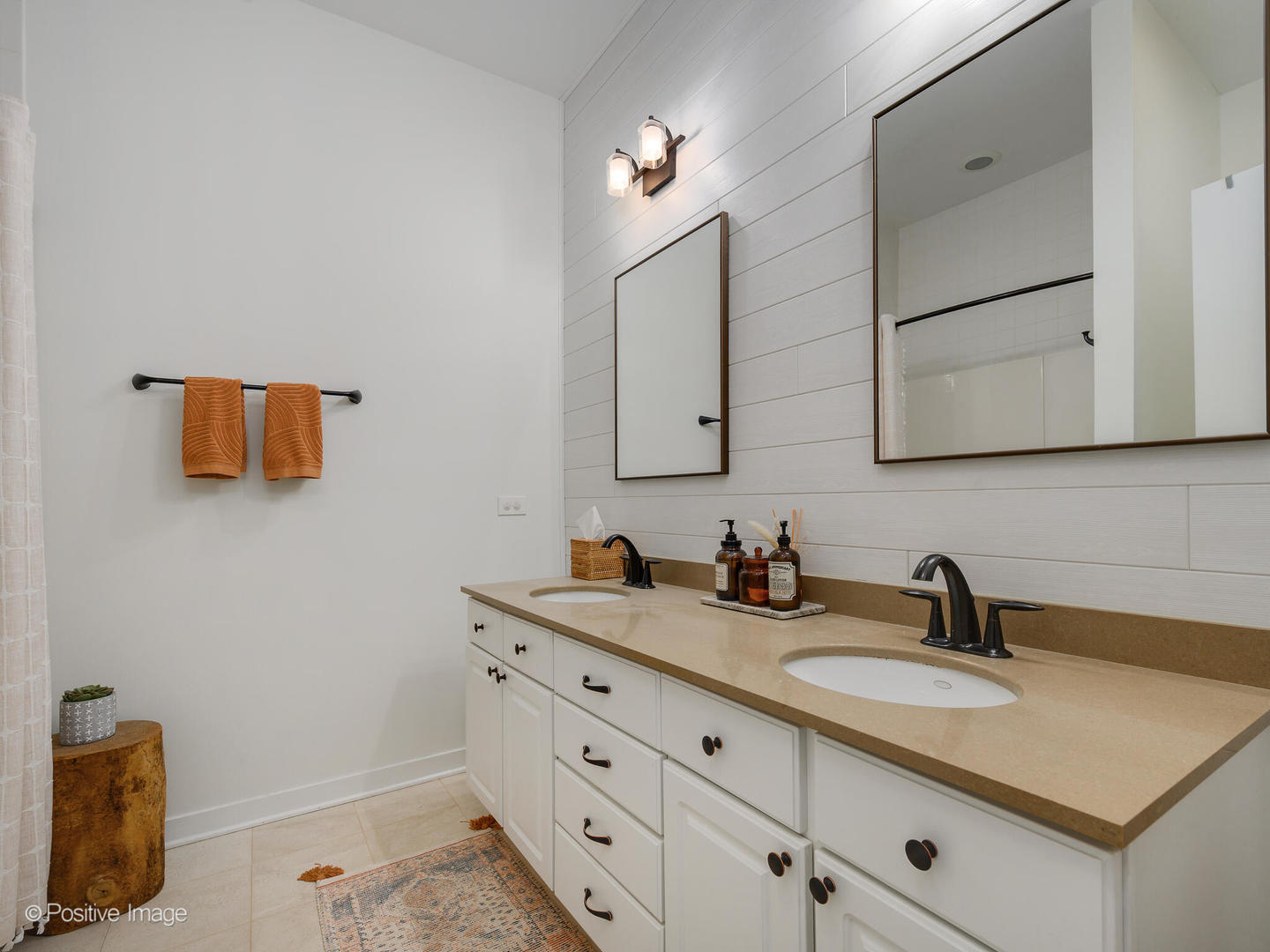 1711 N Sheffield Avenue Unit: 1