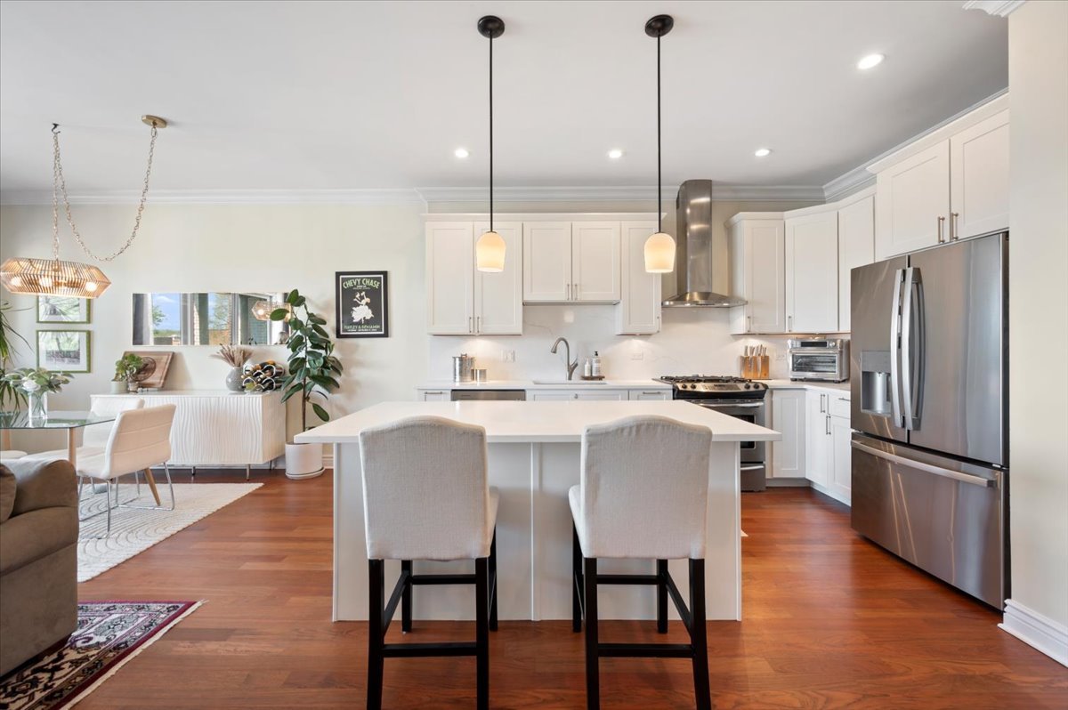 1426 W Irving Park Road Unit: 3