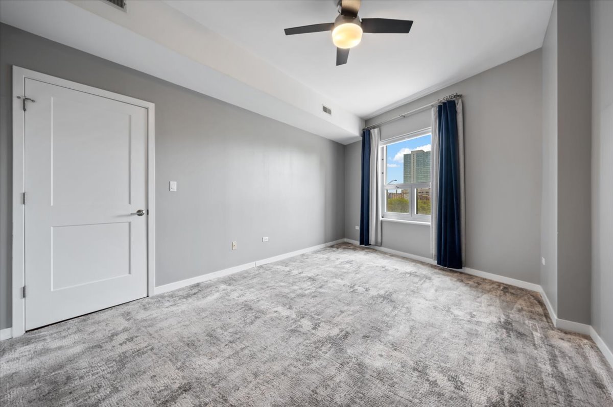 4350 N Broadway Street Unit: 307