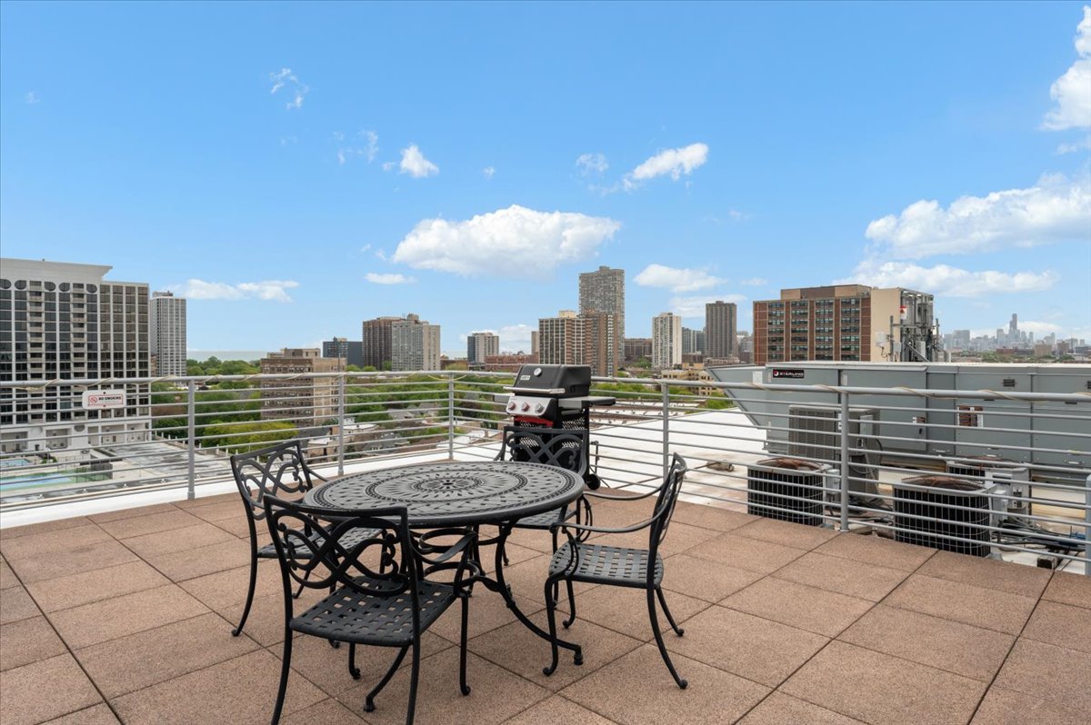 4350 N Broadway Street Unit: 307
