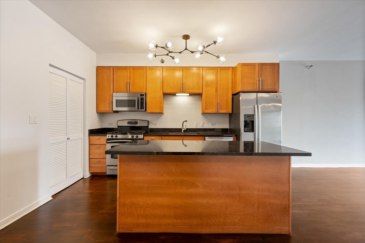 4350 N Broadway Street Unit: 307