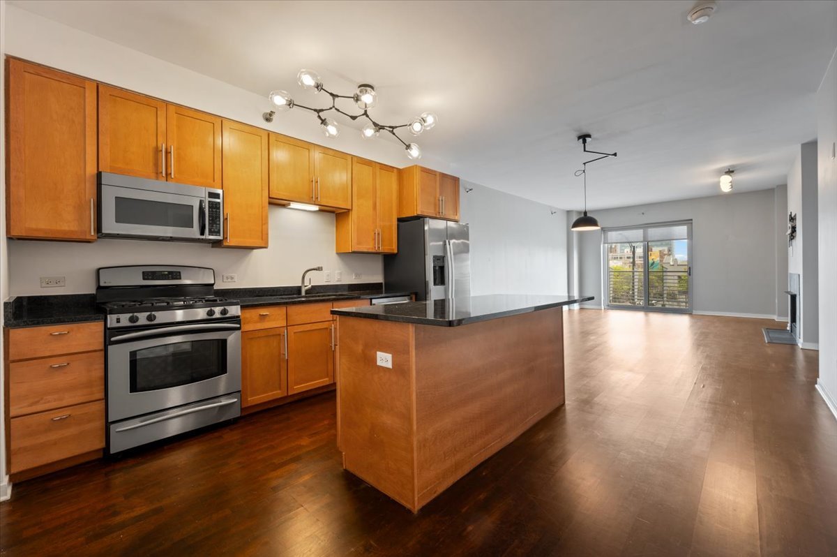 4350 N Broadway Street Unit: 307