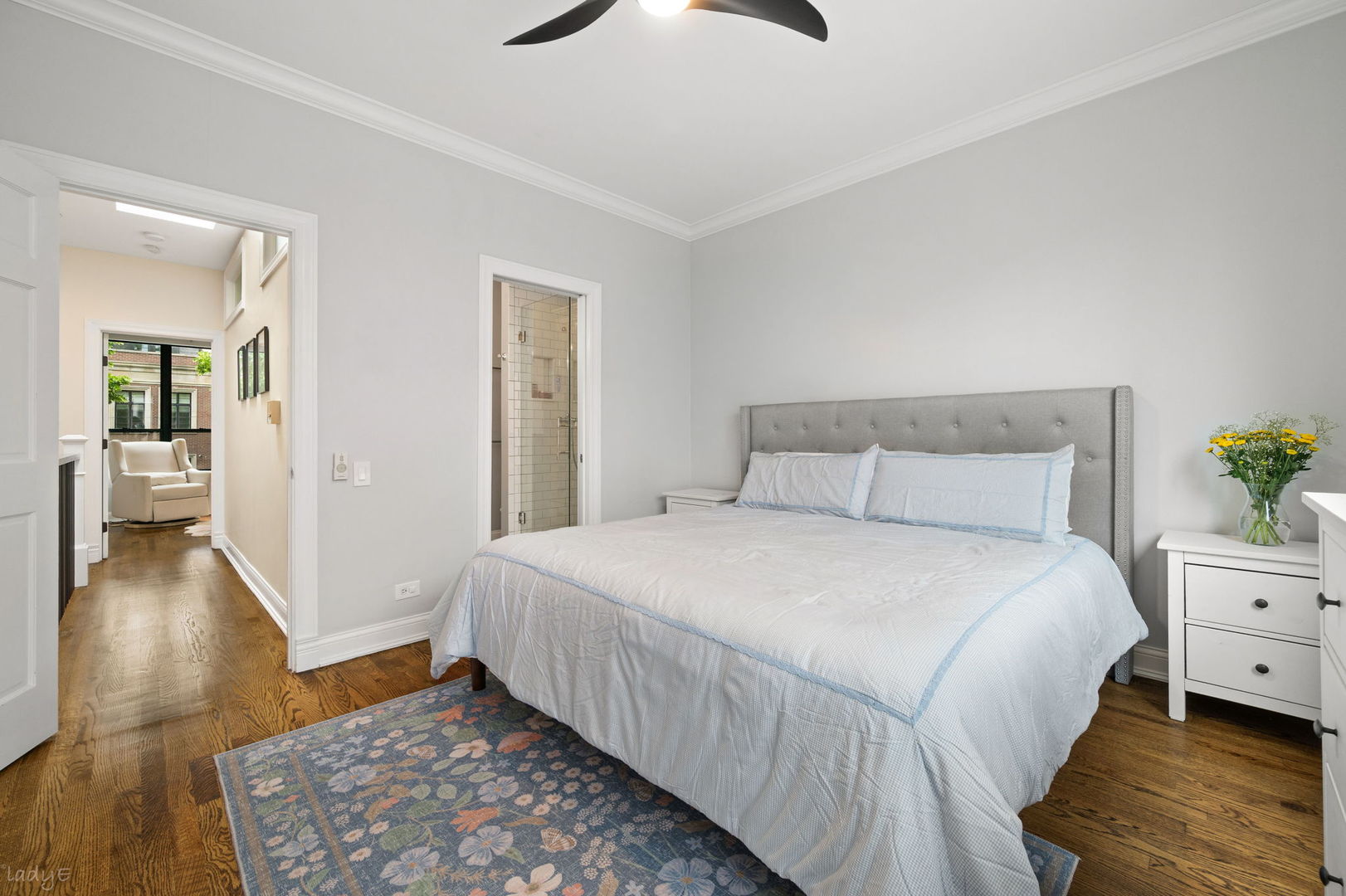 2820 N GREENVIEW Street Unit: G