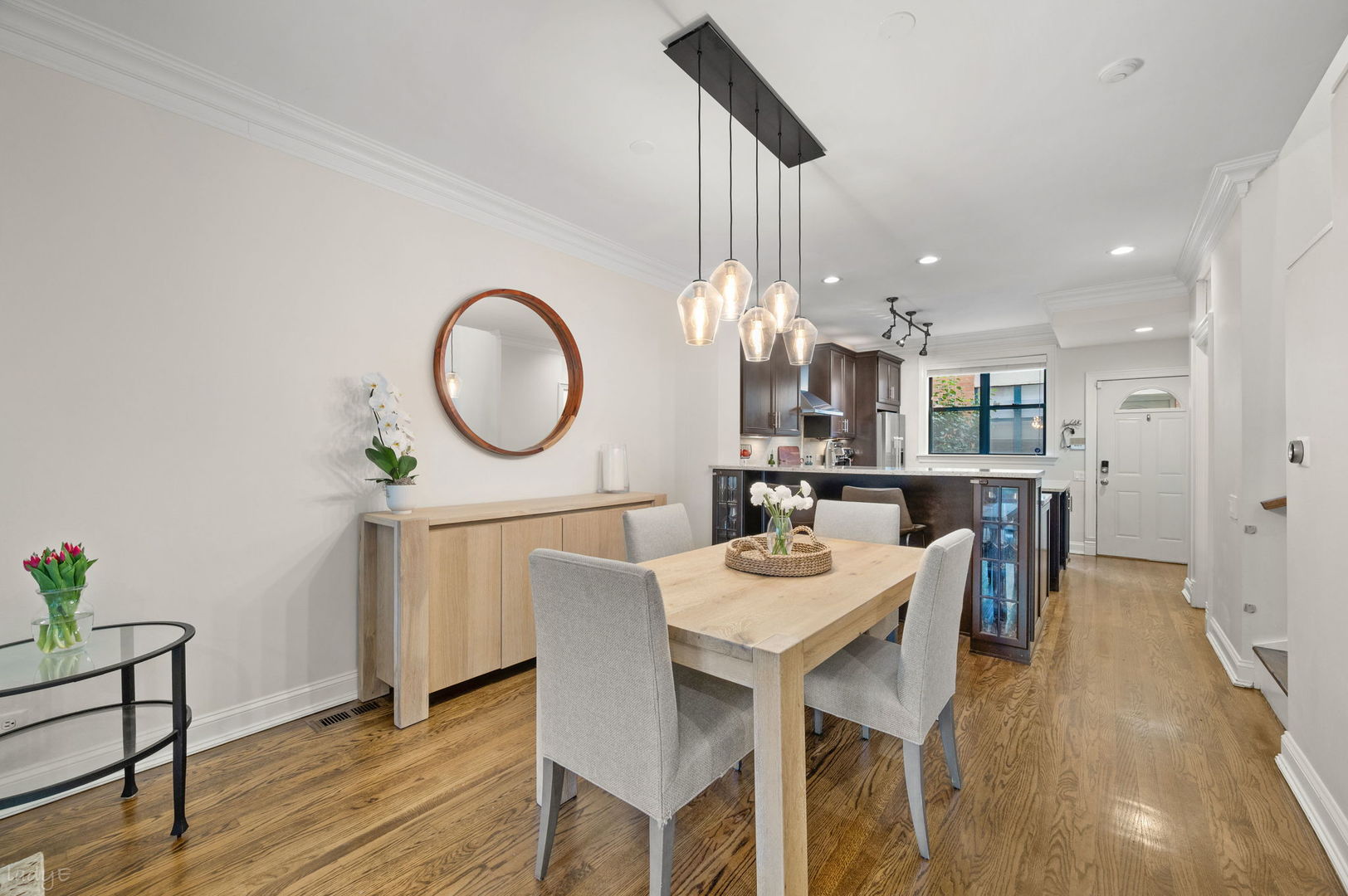 2820 N GREENVIEW Street Unit: G