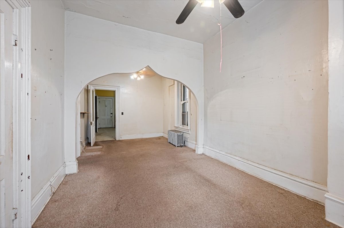 326 W Concord Place