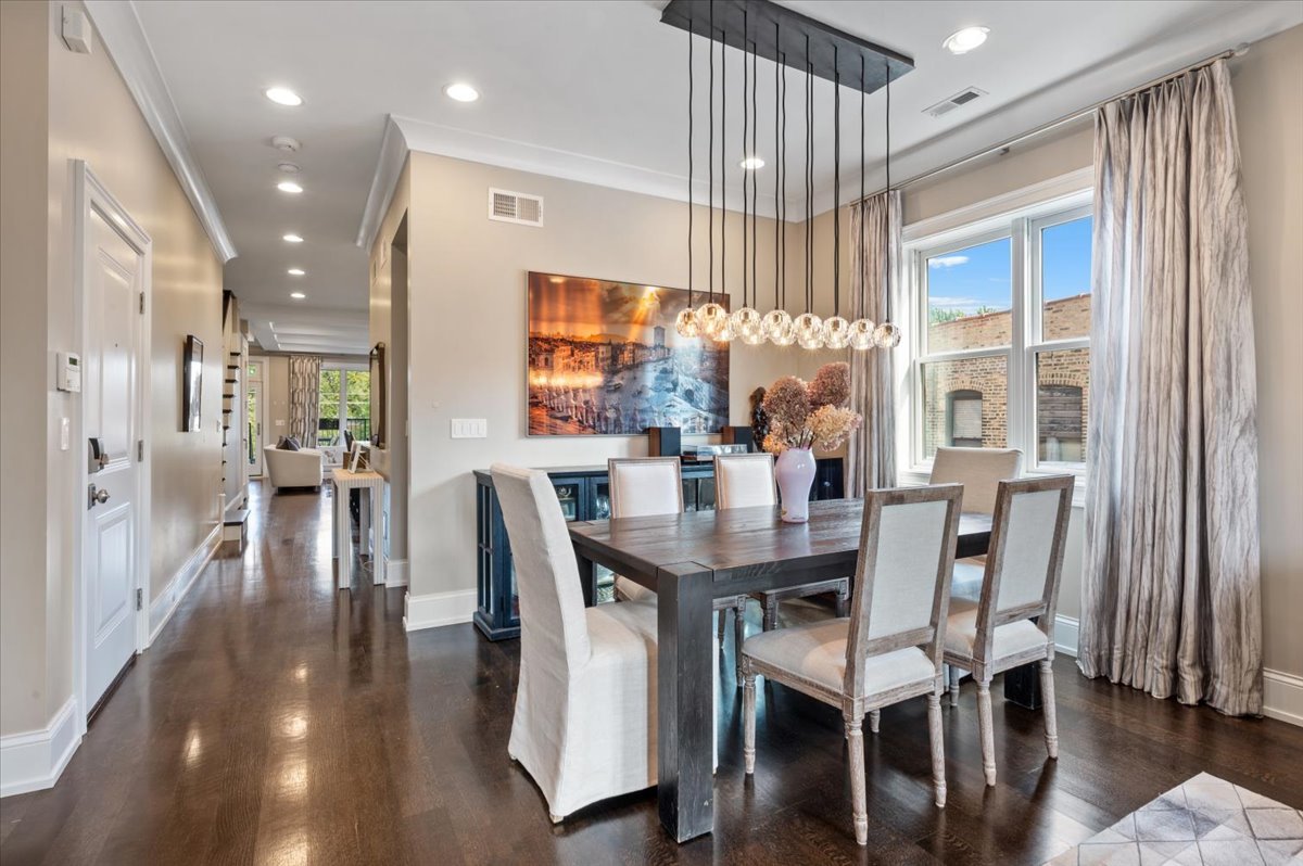 2243 N Halsted Street Unit: 3S