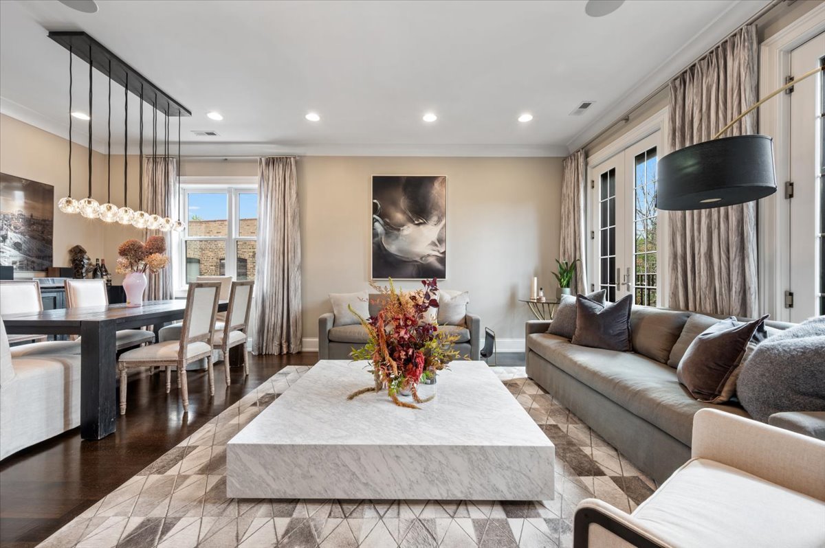 2243 N Halsted Street Unit: 3S