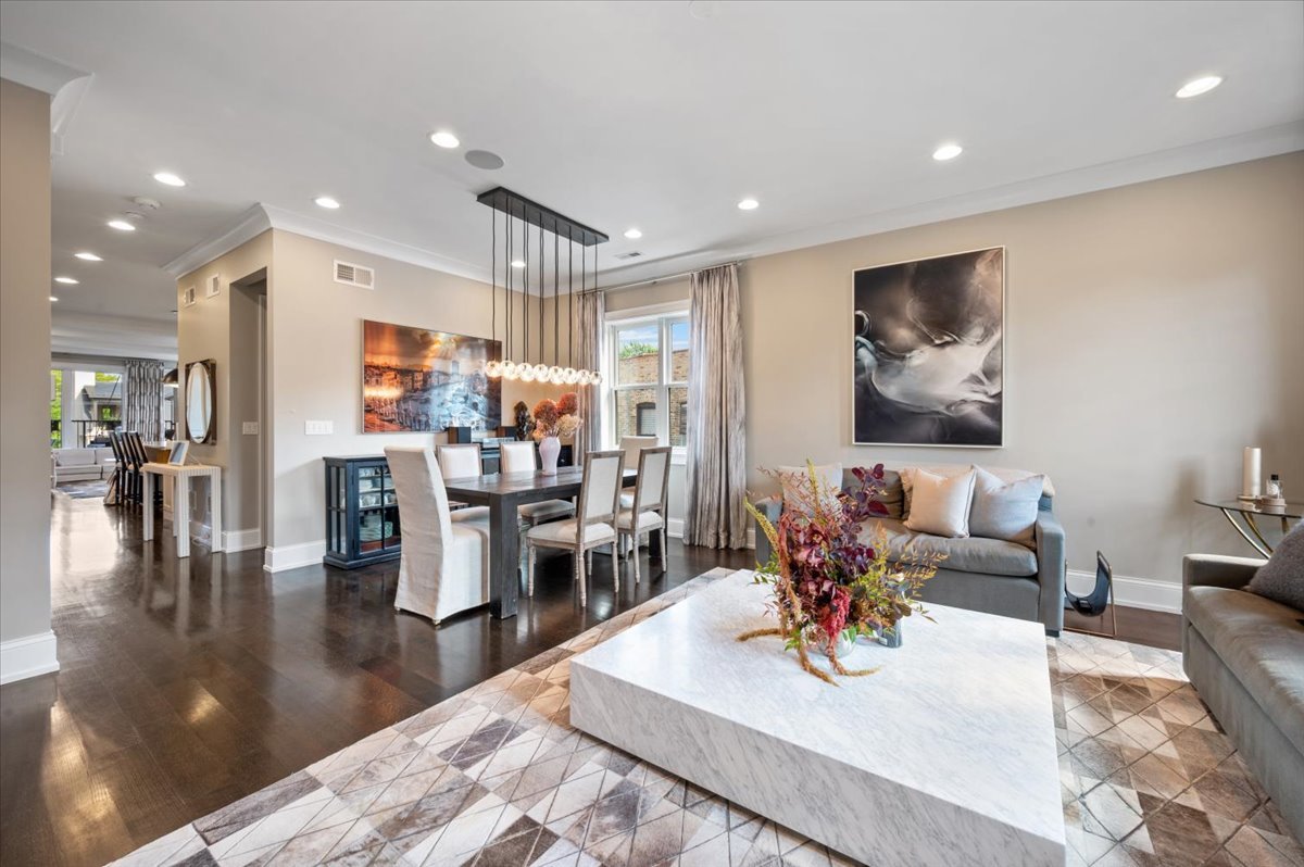 2243 N Halsted Street Unit: 3S