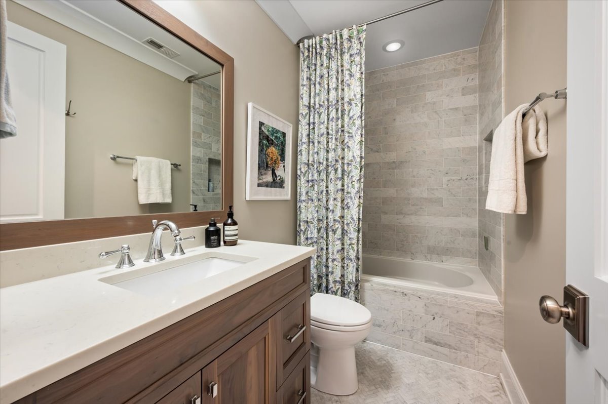 2243 N Halsted Street Unit: 3S
