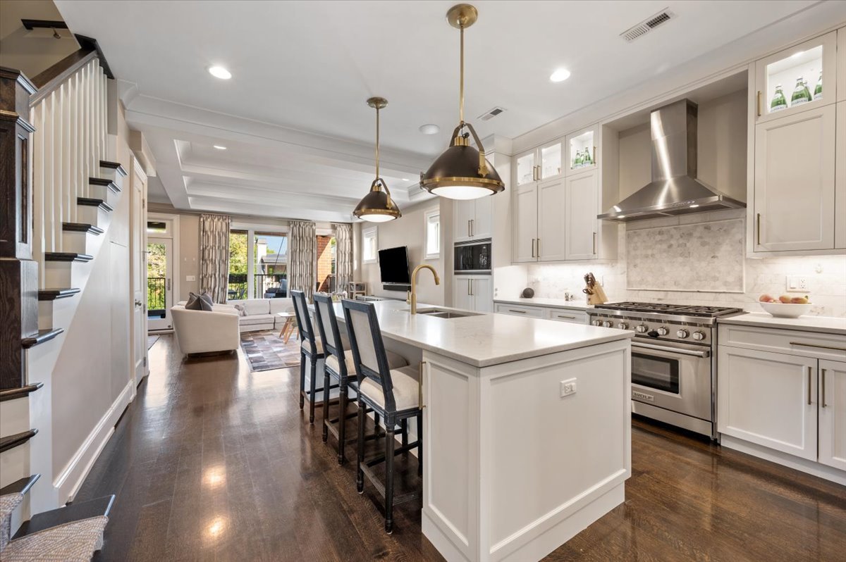 2243 N Halsted Street Unit: 3S