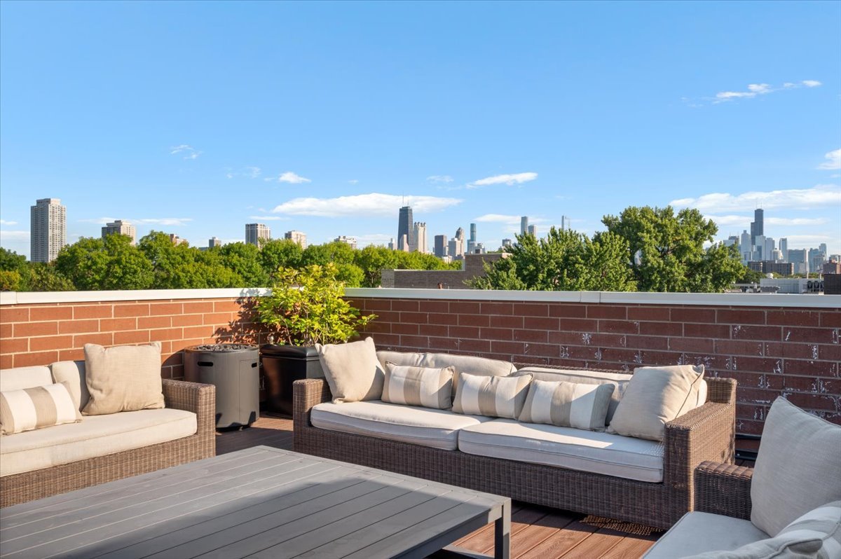 2243 N Halsted Street Unit: 3S