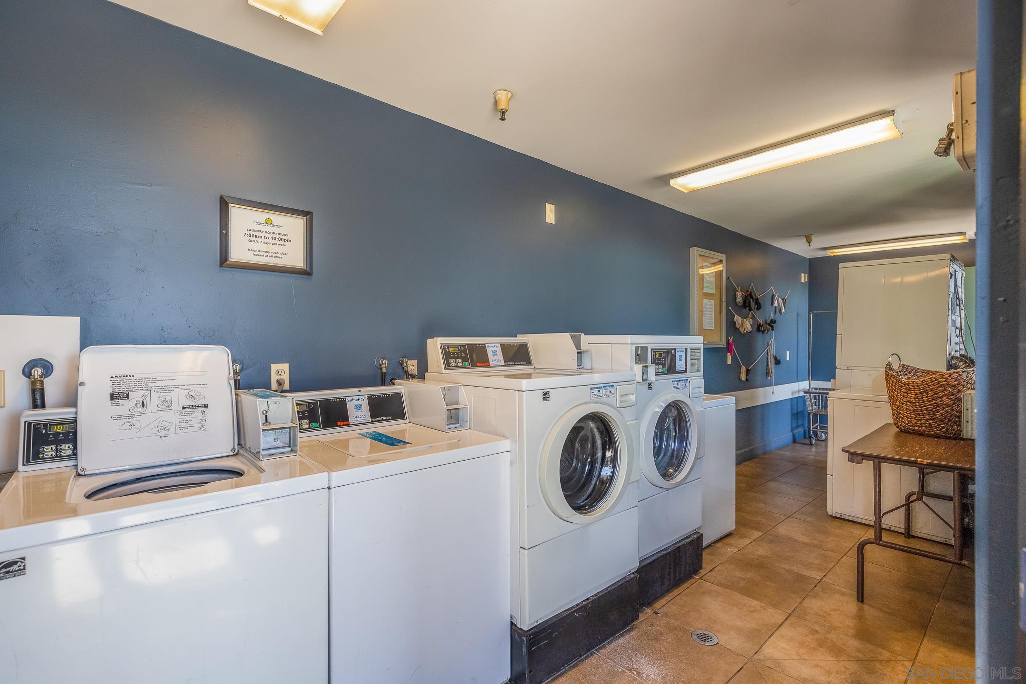 2828 University Ave # 505