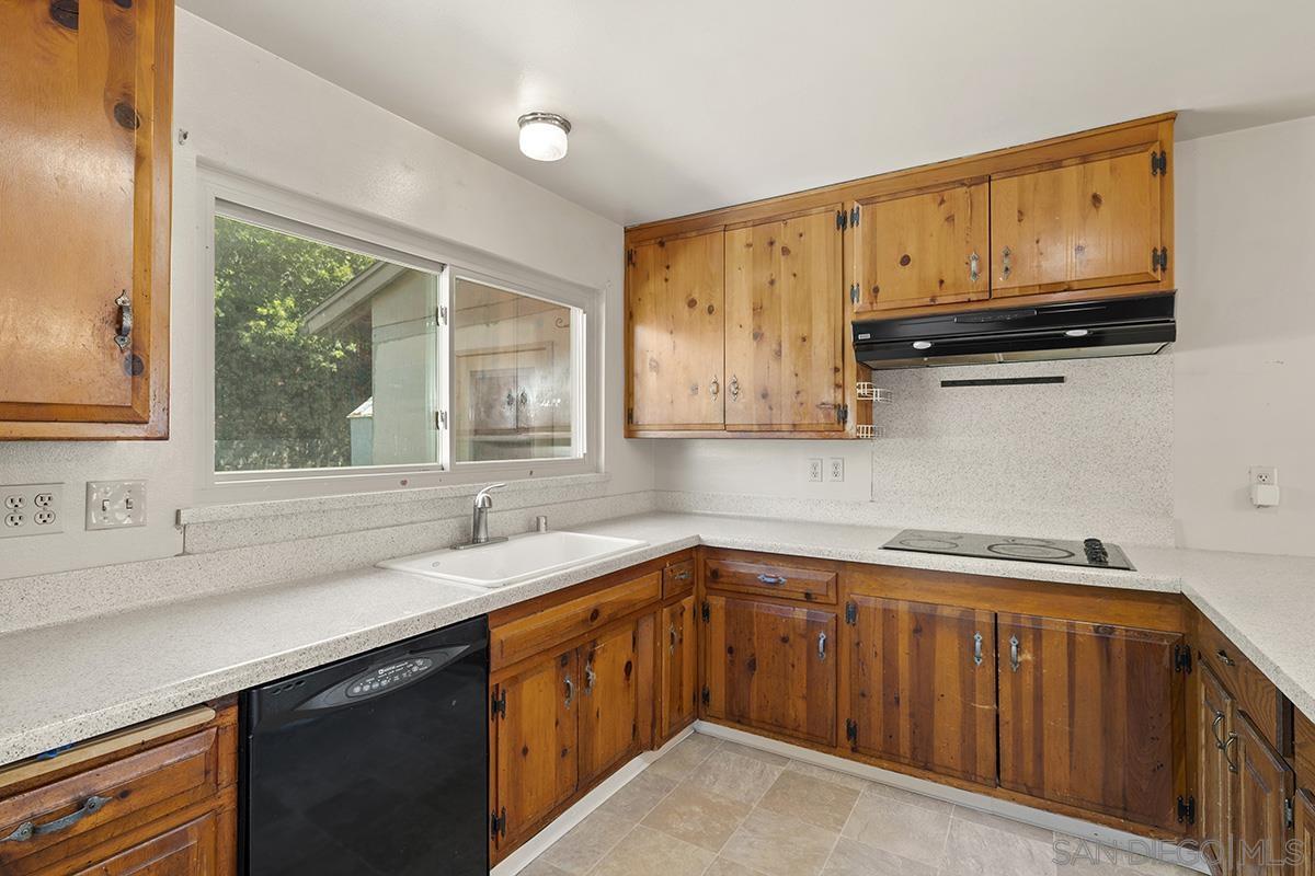 8042 Beaver Lake Drive