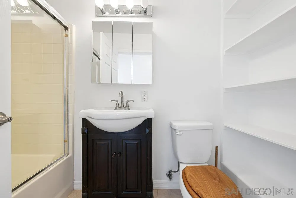 5252 Balboa Arms Dr. # 220