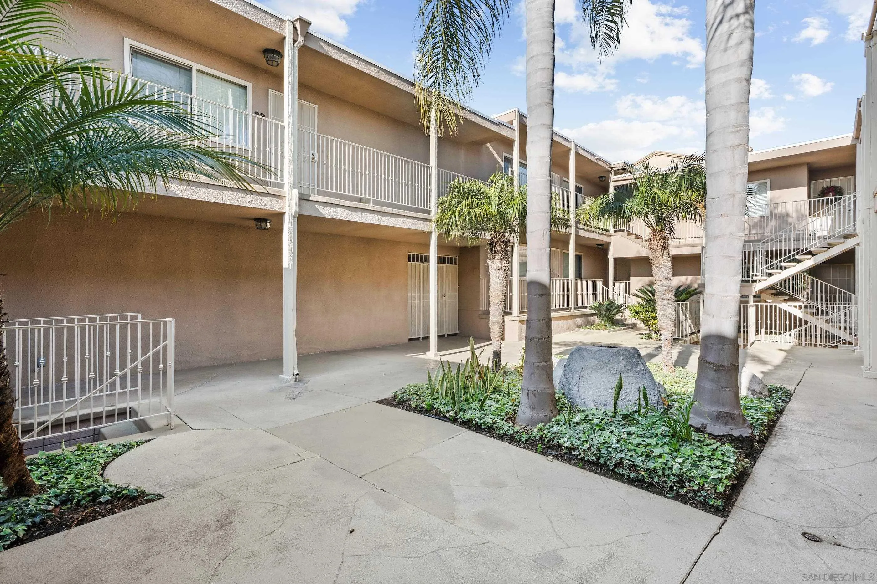 1205 Colusa St Unit 18