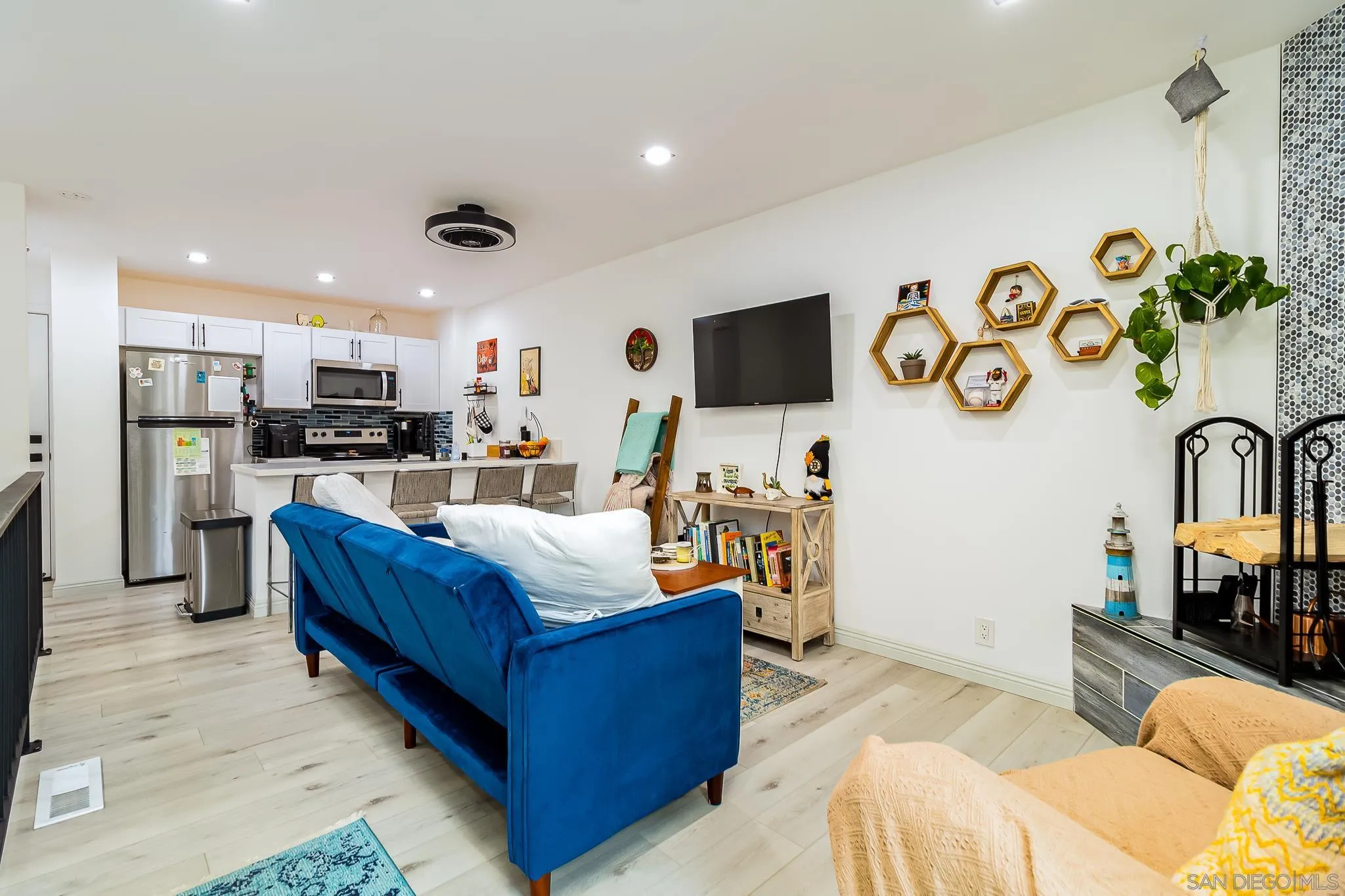 4380 Temecula St Unit 4