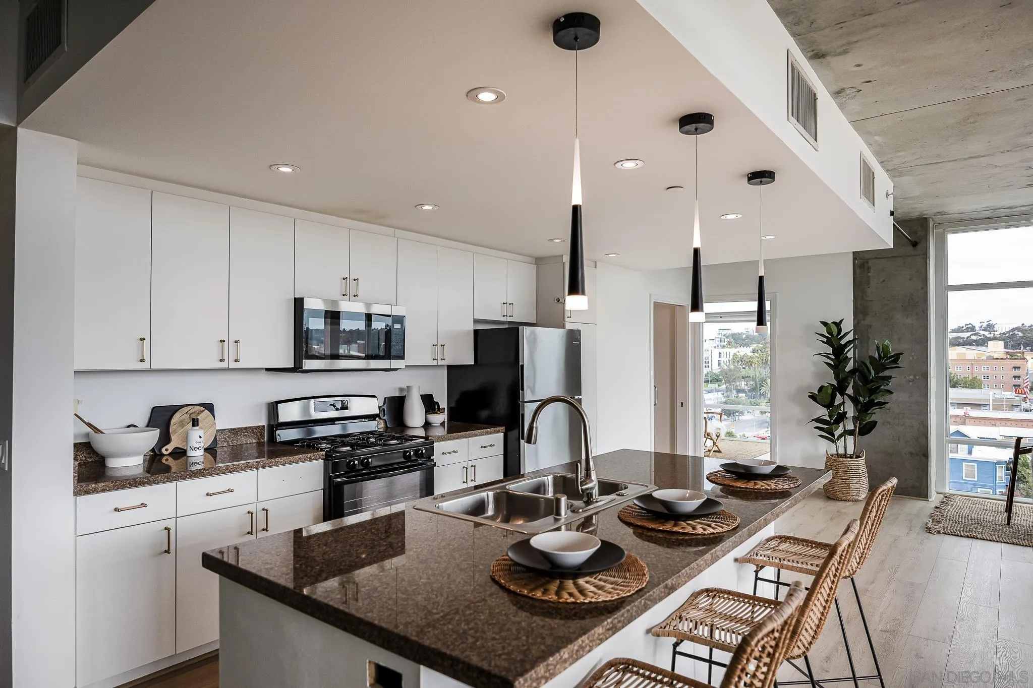 1080 Park Blvd Unit 807