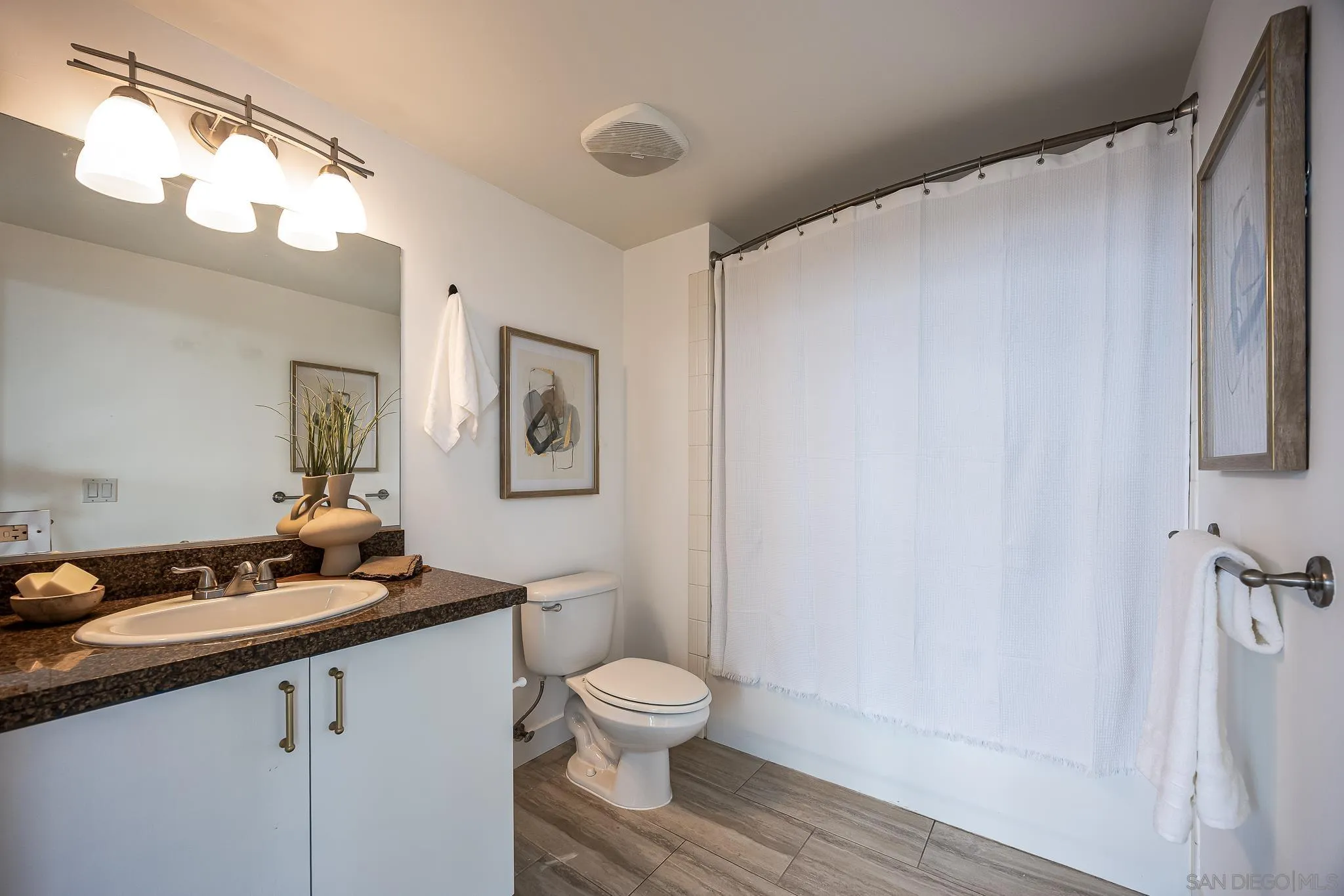 1080 Park Blvd Unit 807