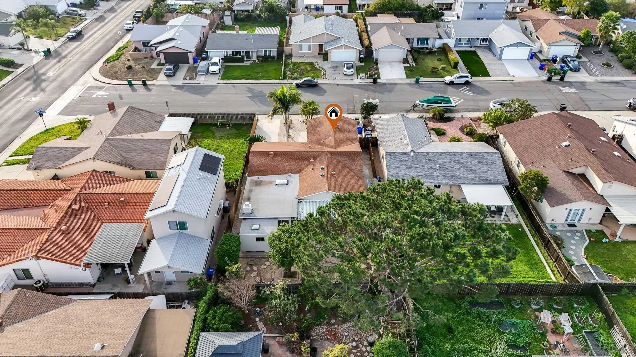 10935 Avenida Del Gato