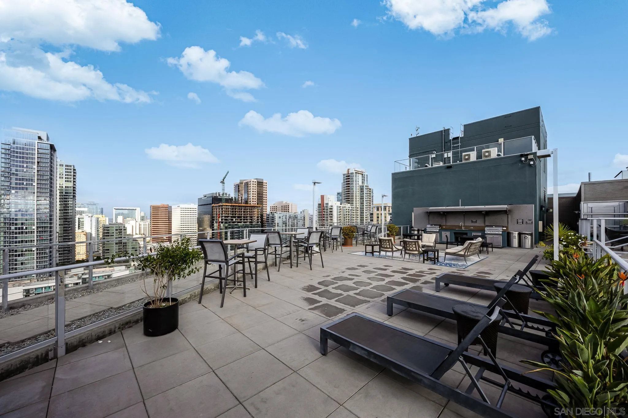 1080 Park Blvd Unit 1116