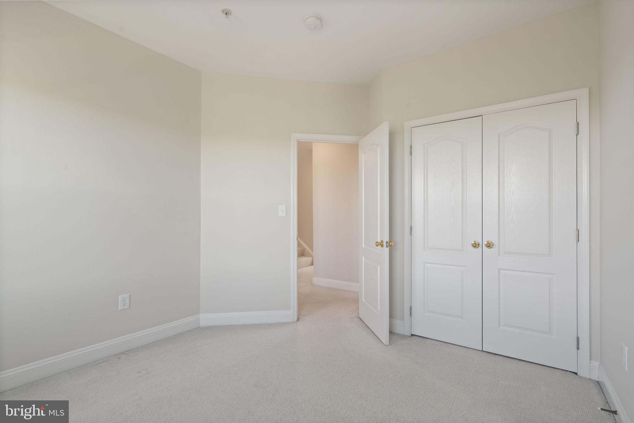 43781 Apache Wells Ter