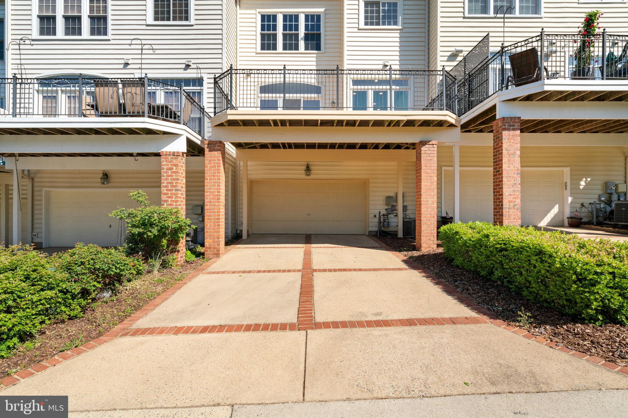 43781 APACHE WELLS TERRACE