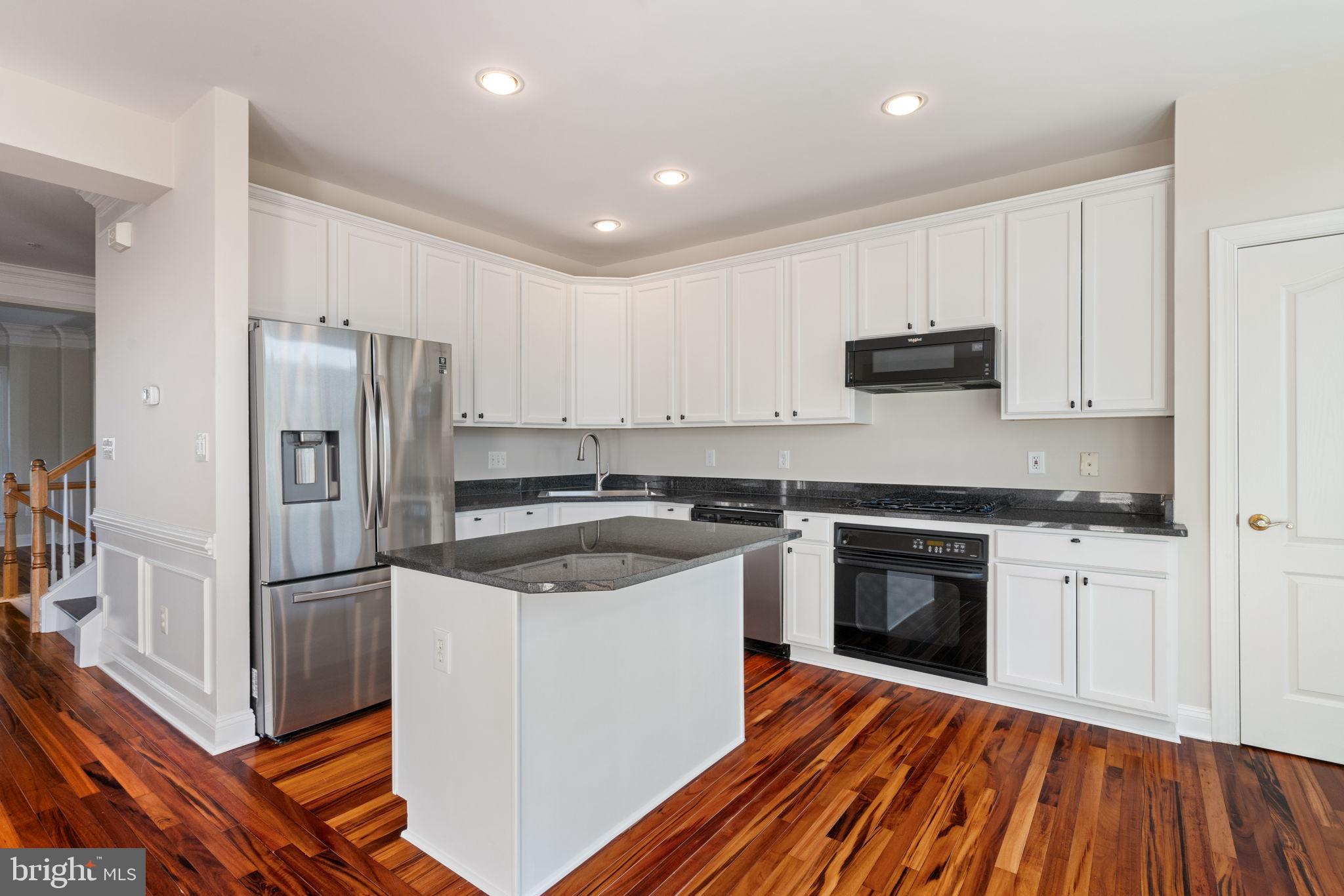 43781 APACHE WELLS TERRACE