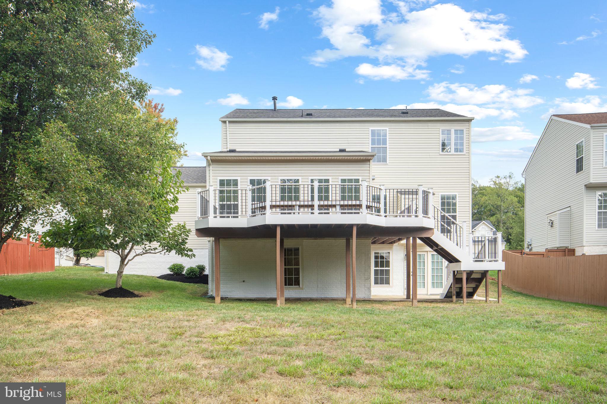 2865 MYRTLEWOOD DRIVE
