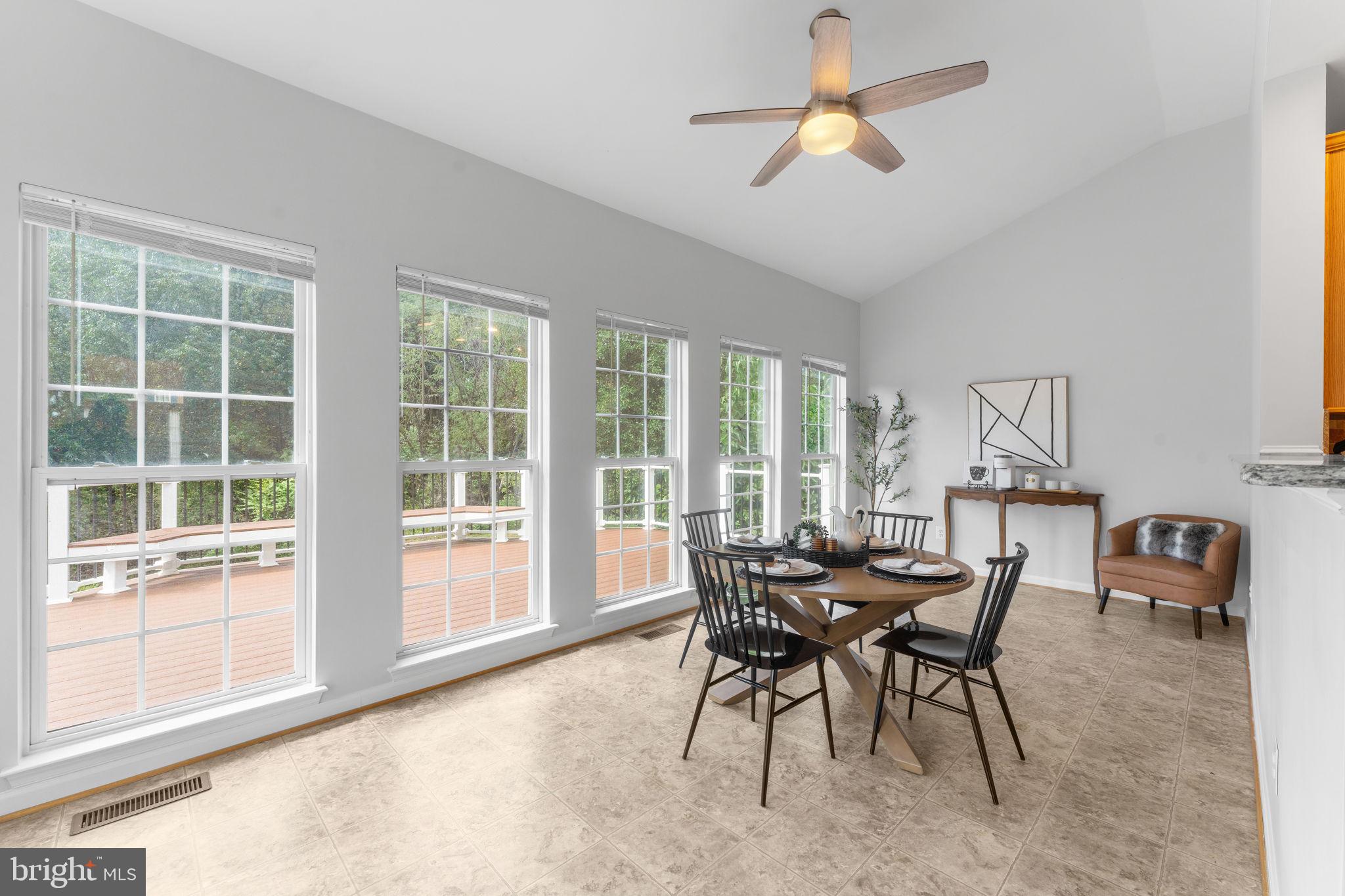 2865 MYRTLEWOOD DRIVE