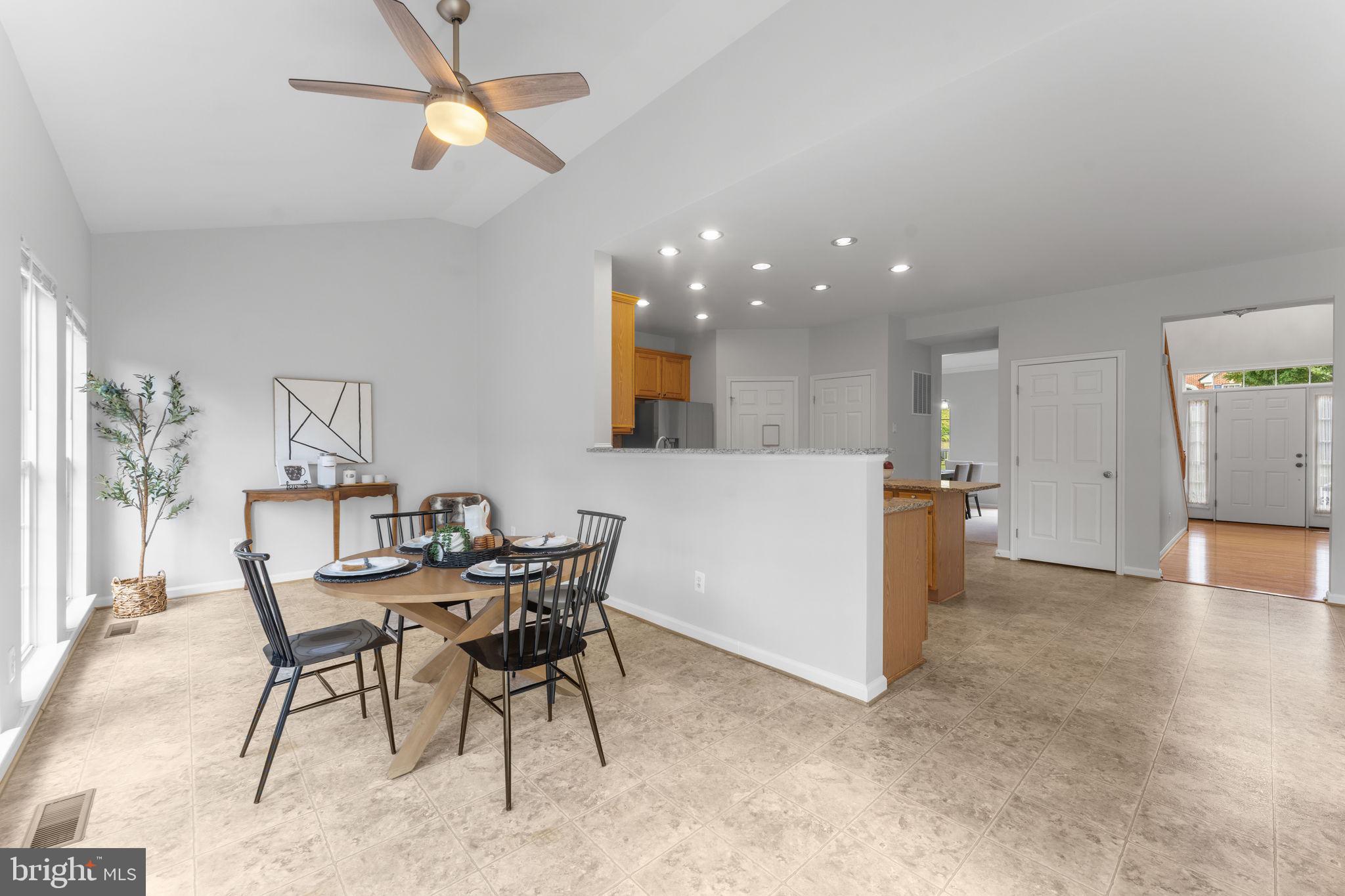 2865 MYRTLEWOOD DRIVE