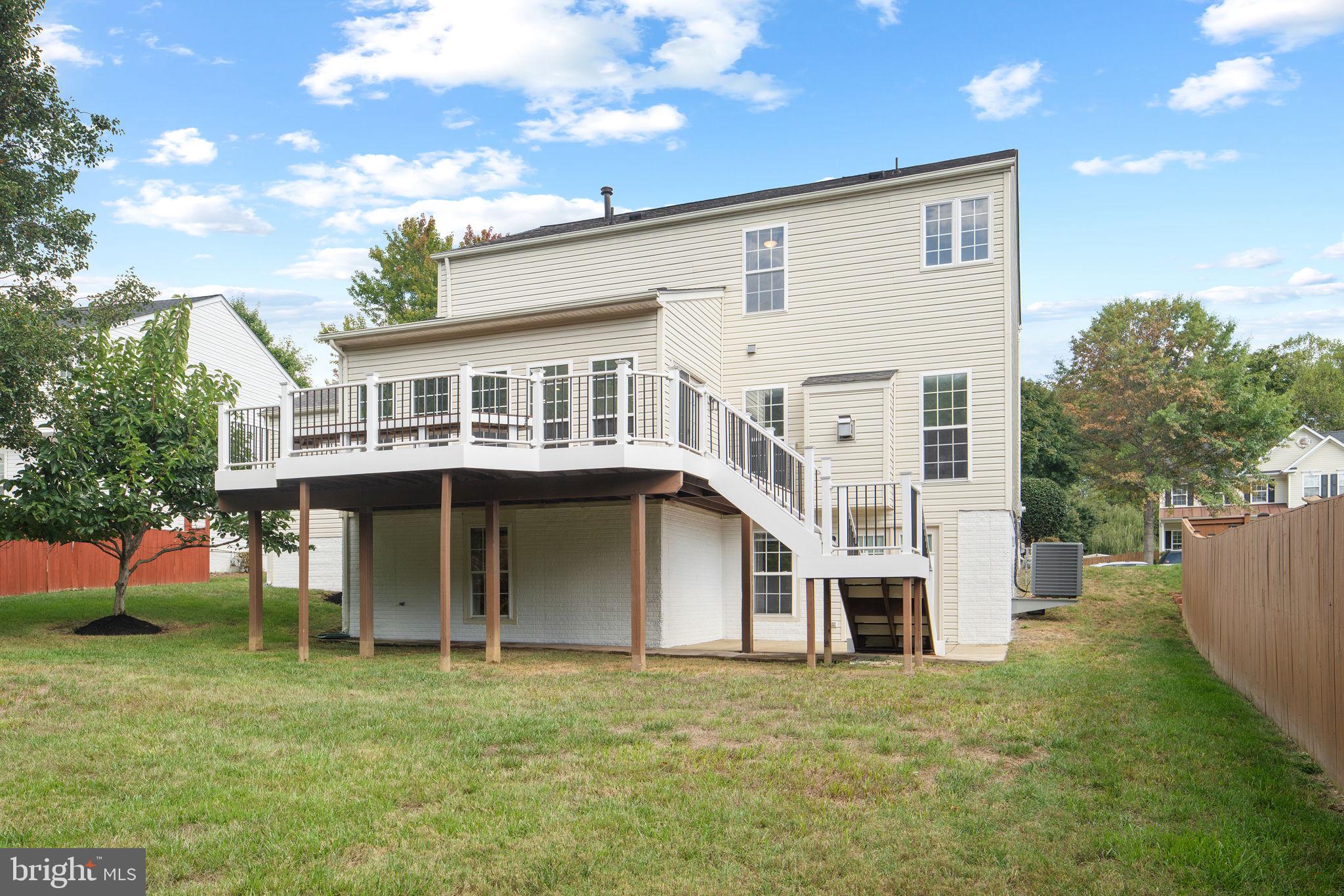 2865 MYRTLEWOOD DRIVE