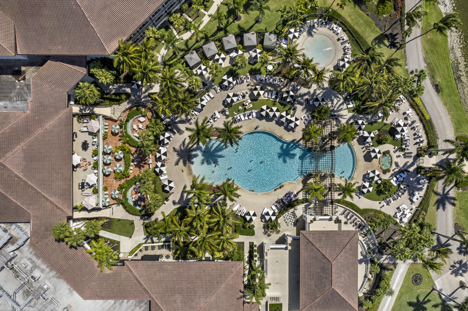 262 Canterbury Drive W