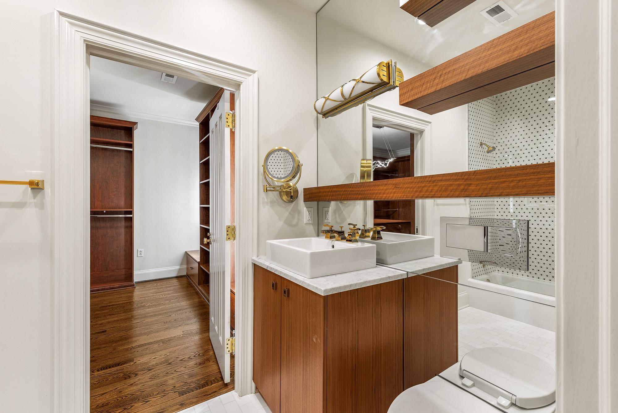 607 Hermitage Court Unit: Unit D