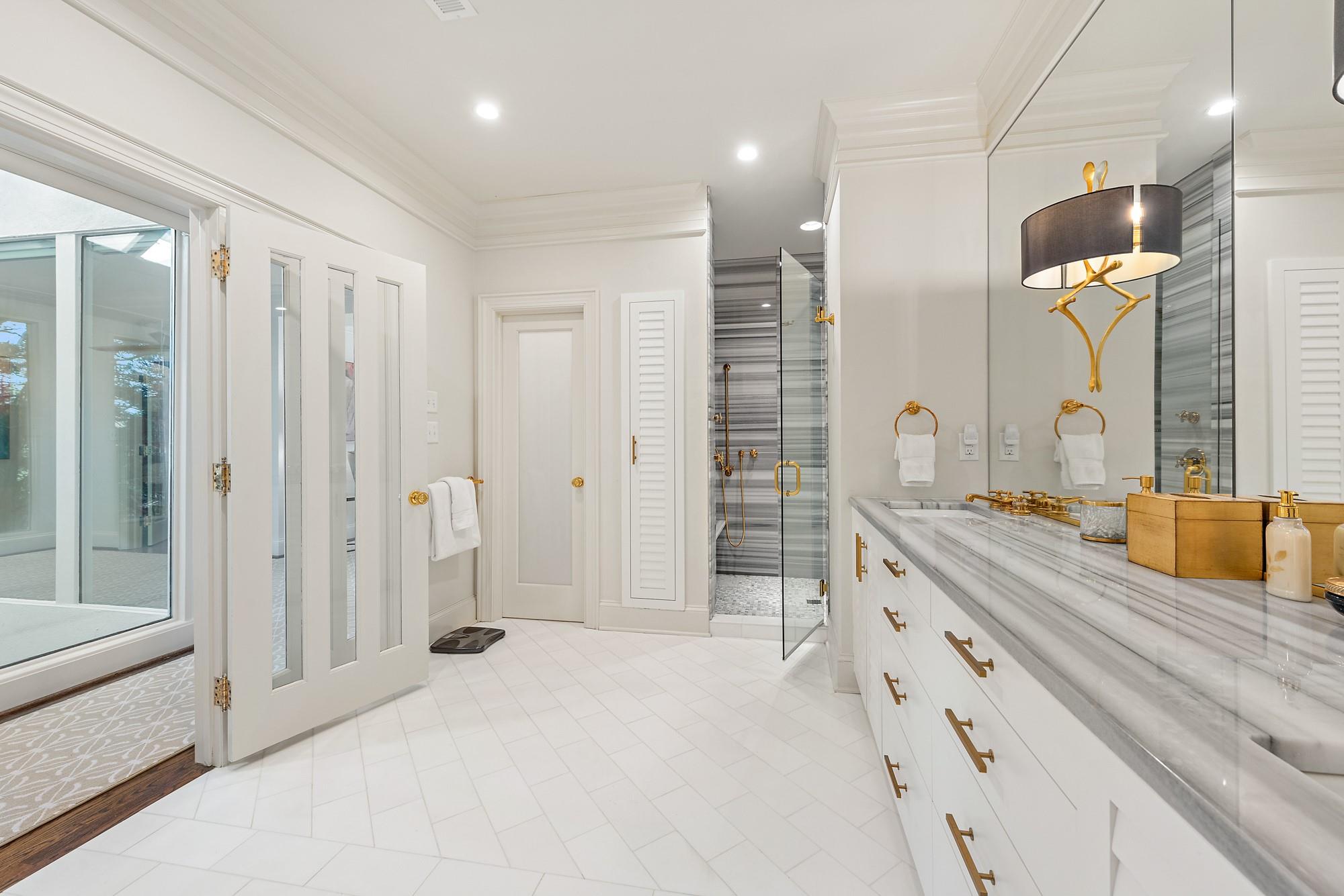 607 Hermitage Court Unit: Unit D