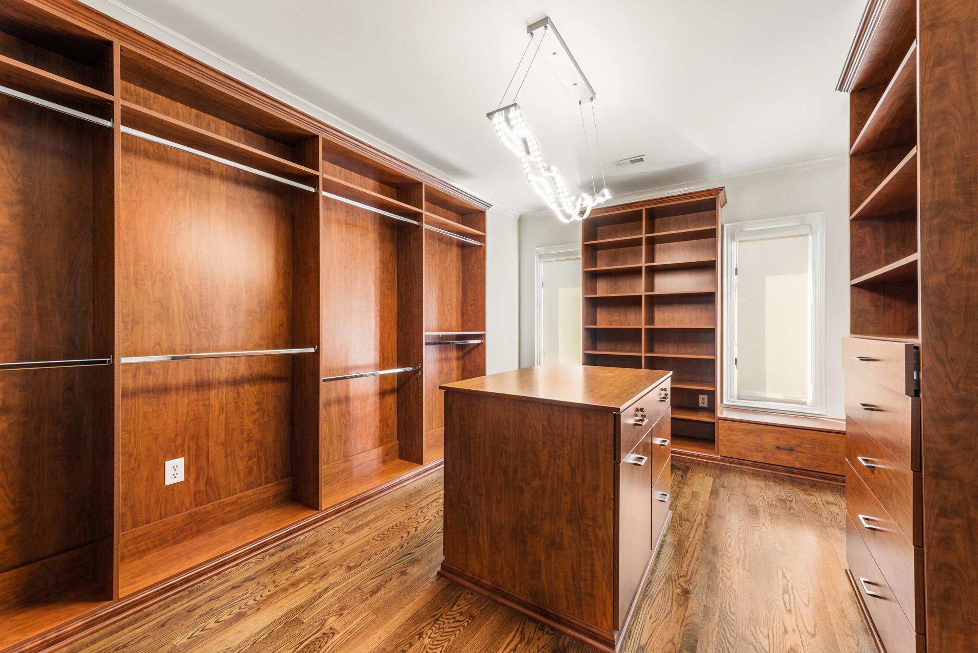 607 Hermitage Court Unit: Unit D