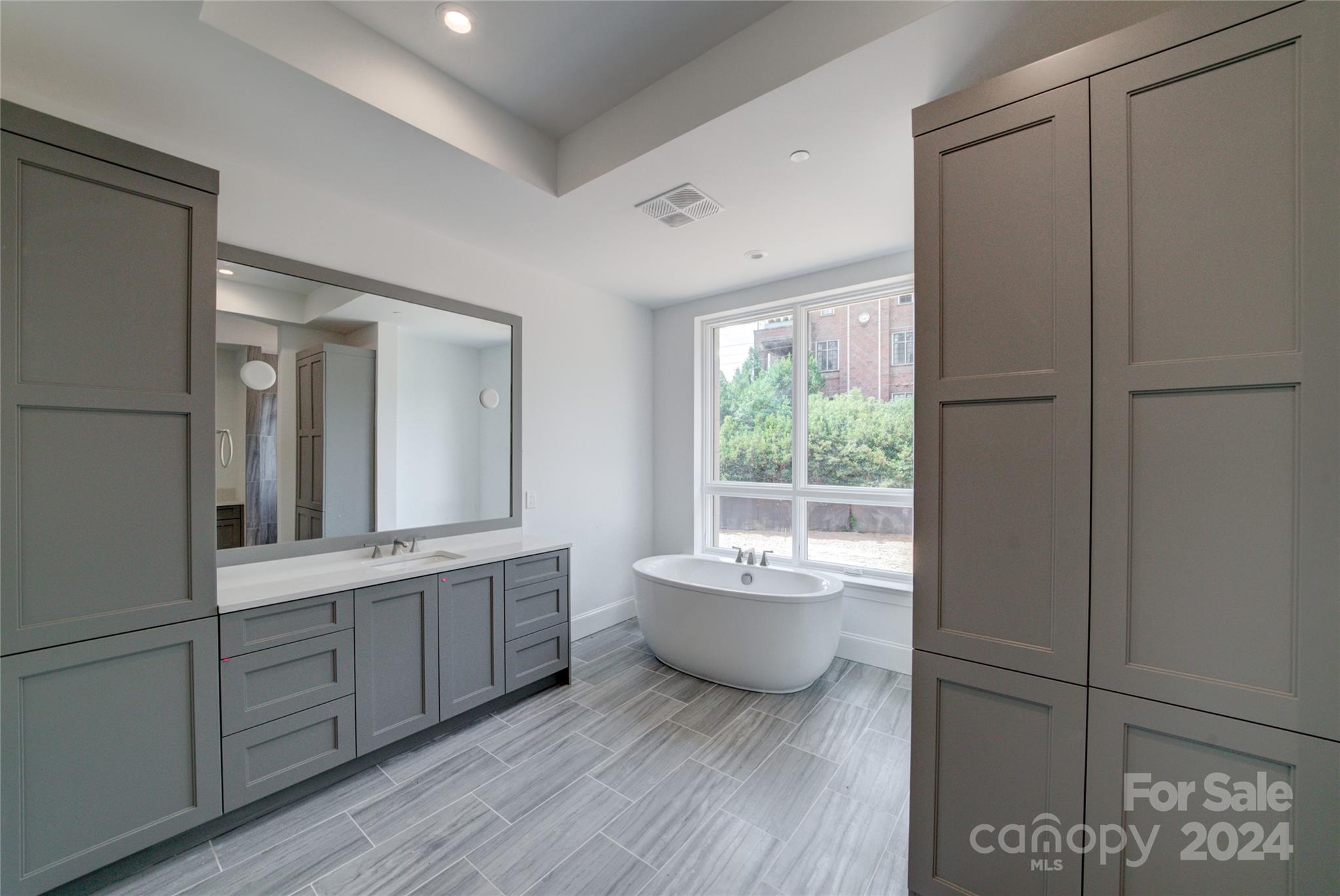 130 Cherokee Road Unit: 206