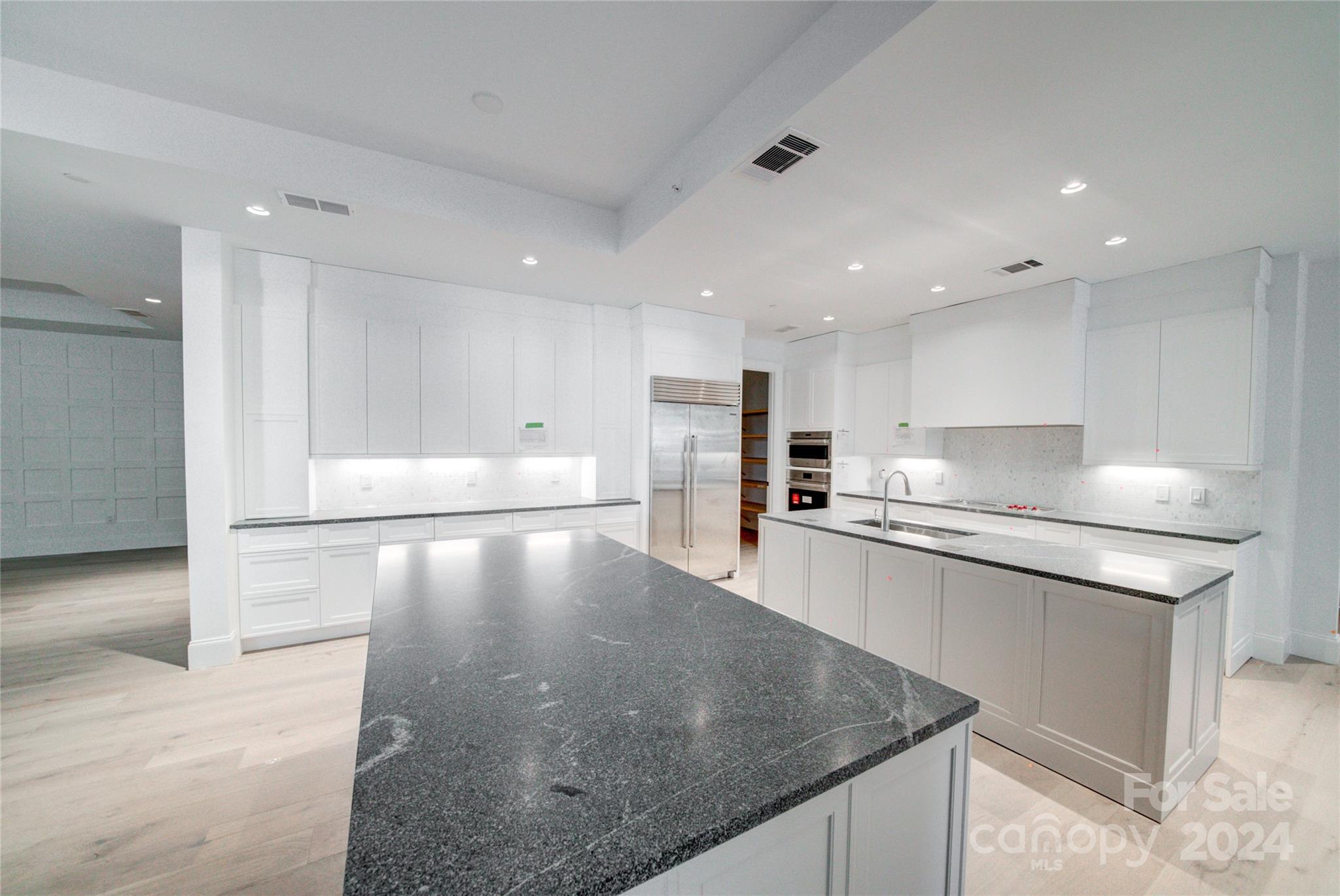 130 Cherokee Road Unit: 206