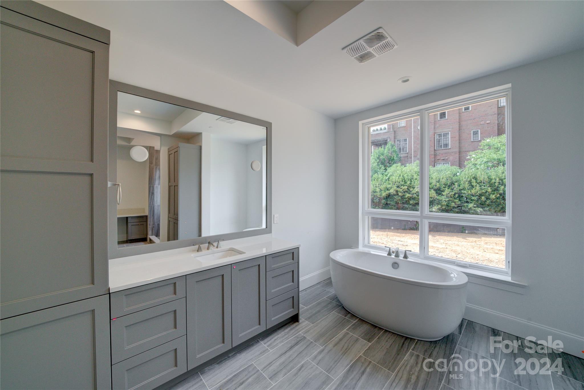 130 Cherokee Road Unit: 206
