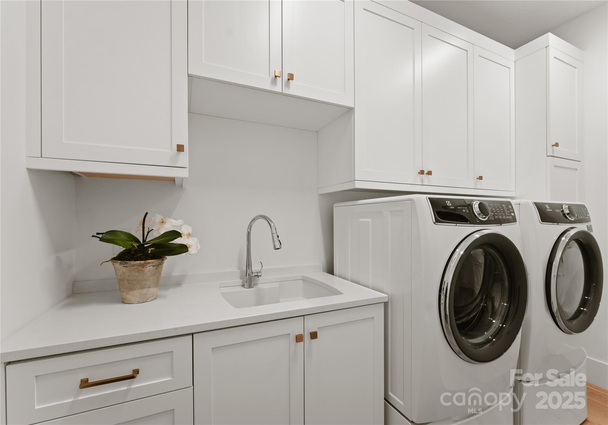130 Cherokee Road Unit: 403
