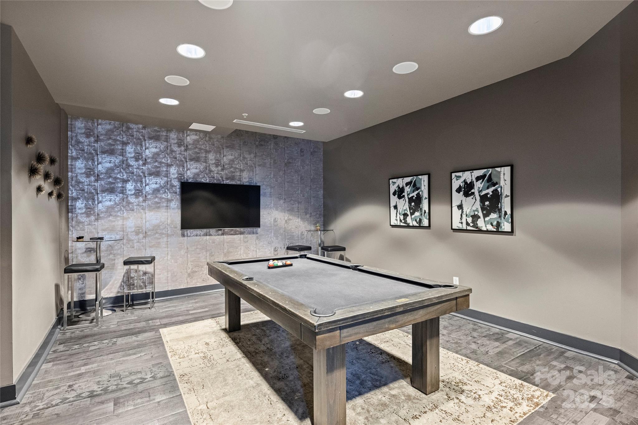 210 N Church Street Unit: 1707