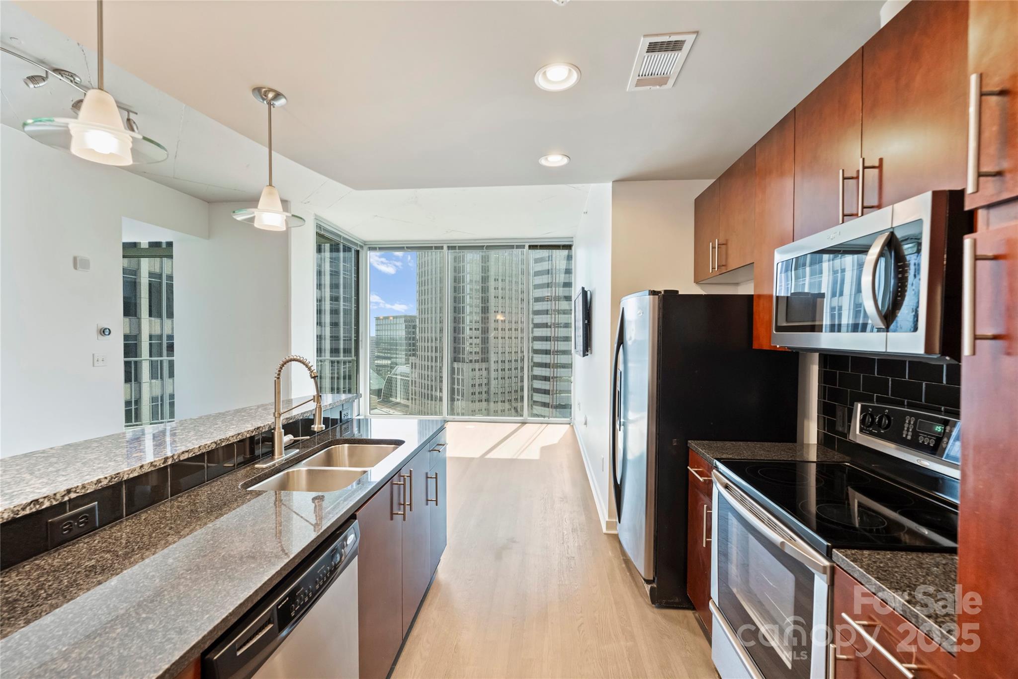 210 N Church Street Unit: 1707