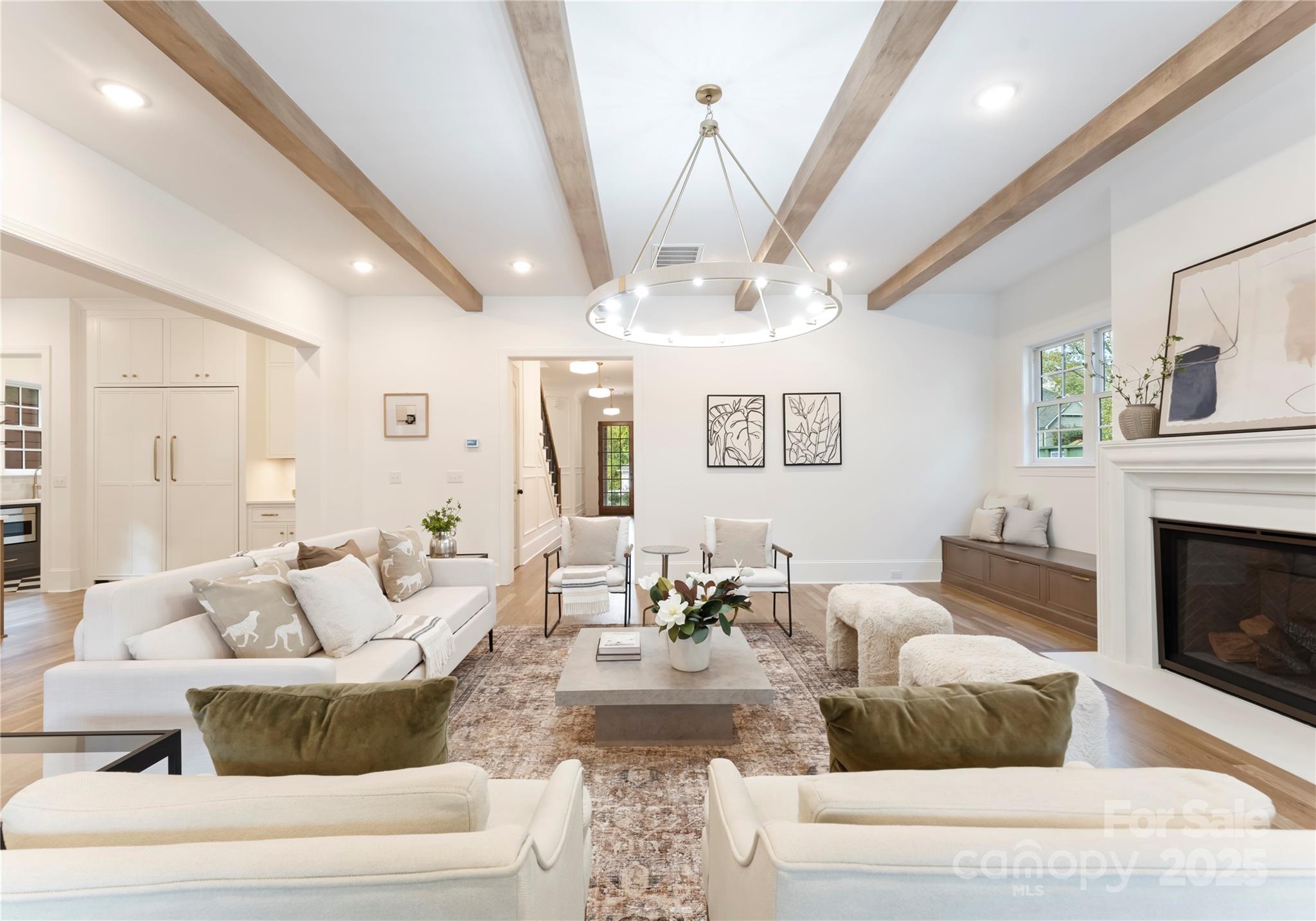 150 N Canterbury Road