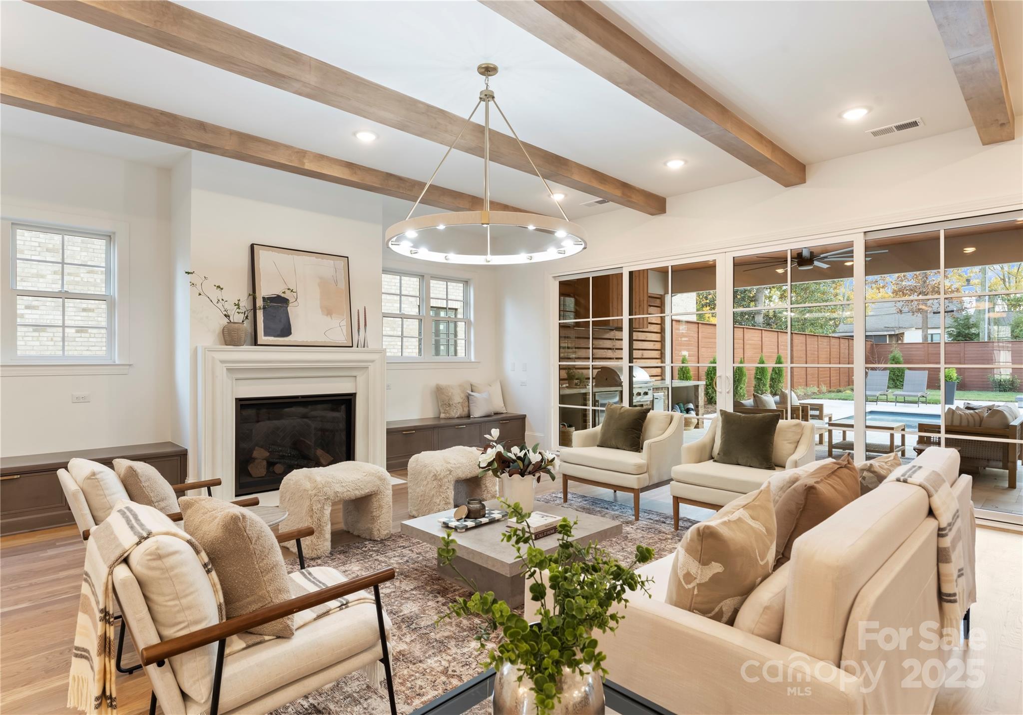 150 N Canterbury Road