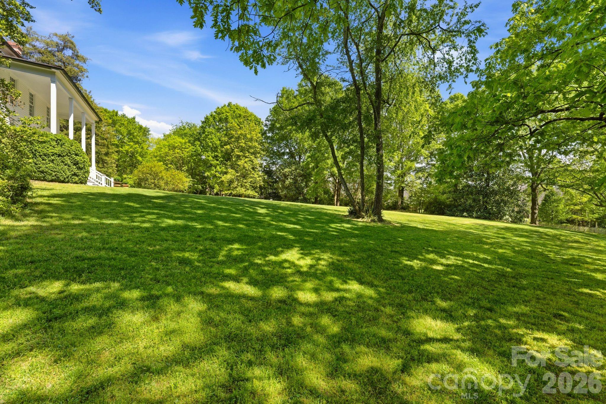 5520 Sharon View Road